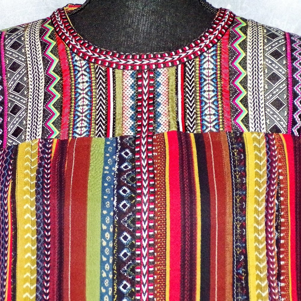 🔥 Chelsea & Theodore Mixed Stripe Pom Pom Dress - Picture 4 of 8